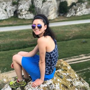 Meet your Posher, Amy